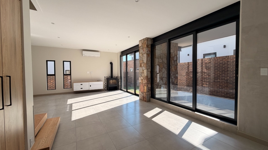3 Bedroom Property for Sale in Helderzicht Eco Estate North West
